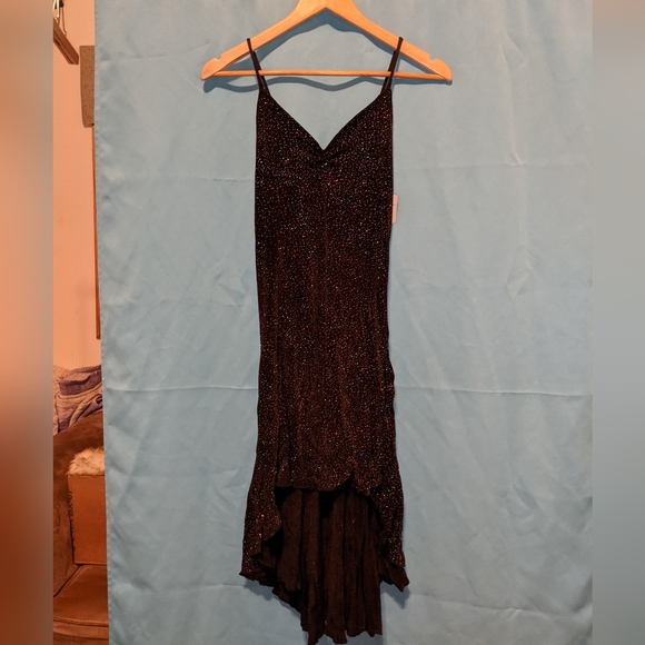 Black dress with sparkle - Picture 1 of 7